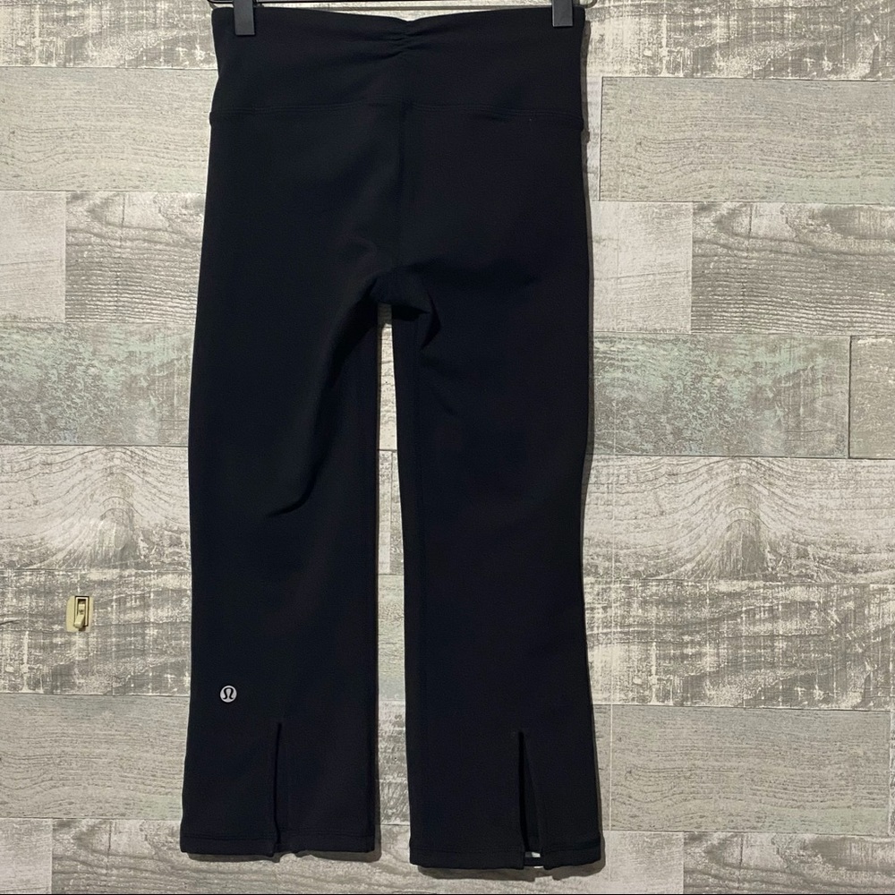 Lululemon Gather & Crow split Calf Yoga Leggings Crop Ladies 2 Black